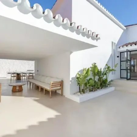 Casa *